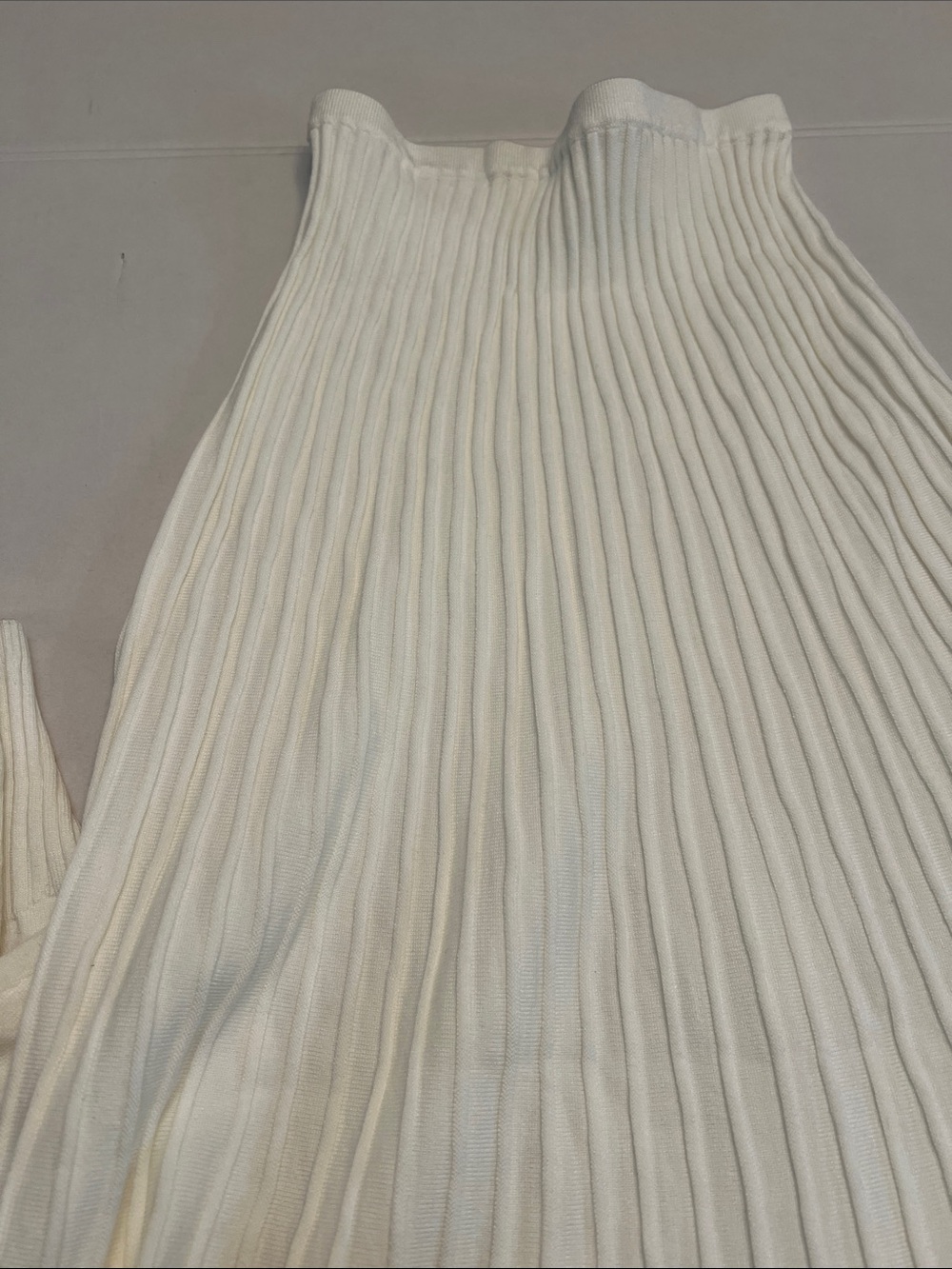 Commense Cream Knit Two-Piece Skirt Set with Black Trim - Picture 13 of 14